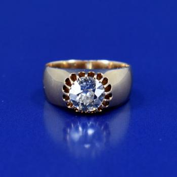 Gold ring with diamond 1,70 ct