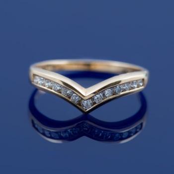 Gold ring with diamonds Gold ring with diamonds