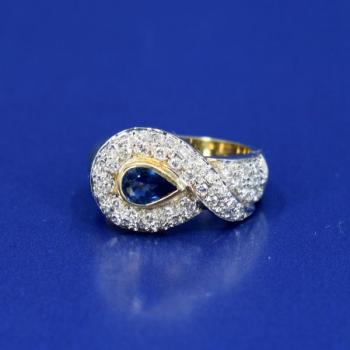 Ladies' Gold Ring - gold, brilliant cut diamond - 2000 Ladies' Gold Ring - gold, brilliant cut diamond - 2000