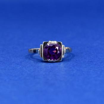 Ladies' Gold Ring - 1930 Ladies' Gold Ring - 1930
