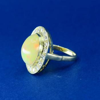 Ladies' Gold Ring - gold, brilliant cut diamond - 1970