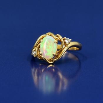 Ladies' Gold Ring - gold, brilliant cut diamond - 1980