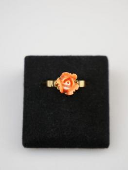 Ring - gold, coral - 1990